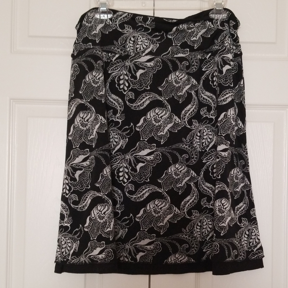 Black skirt